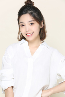 公车上玩弄白嫩少妇